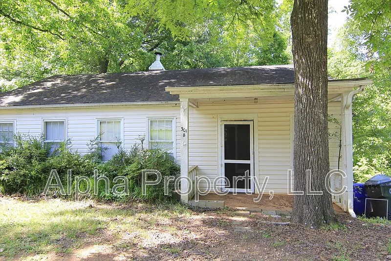 1 bed, 1.0 bath, 500 sqft, $795 — Photo 1