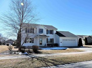 1720 Jaimee Dr, Omro, WI 54963