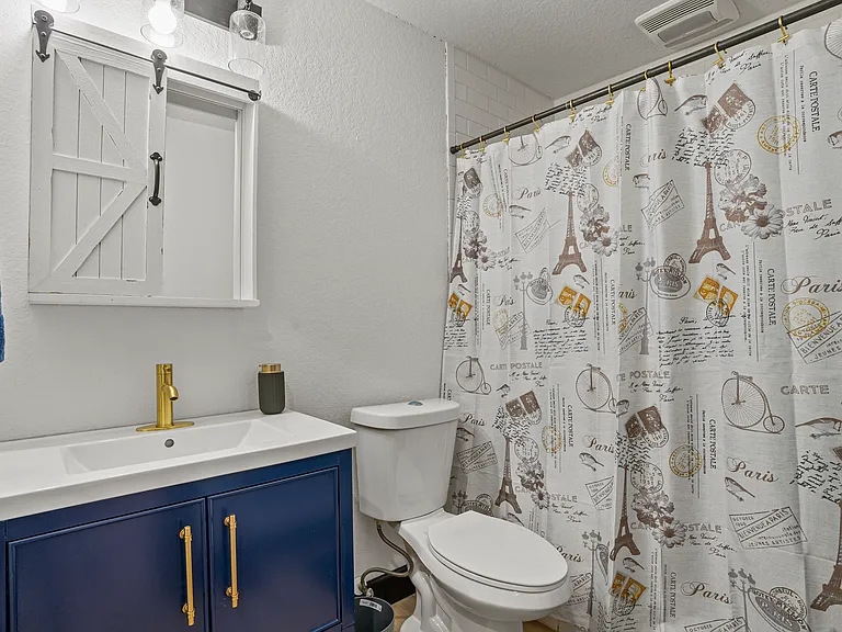 1185 S Shade Ave — Photo 17