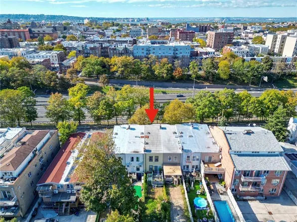 65 Dahlgren Place image 6 of 9