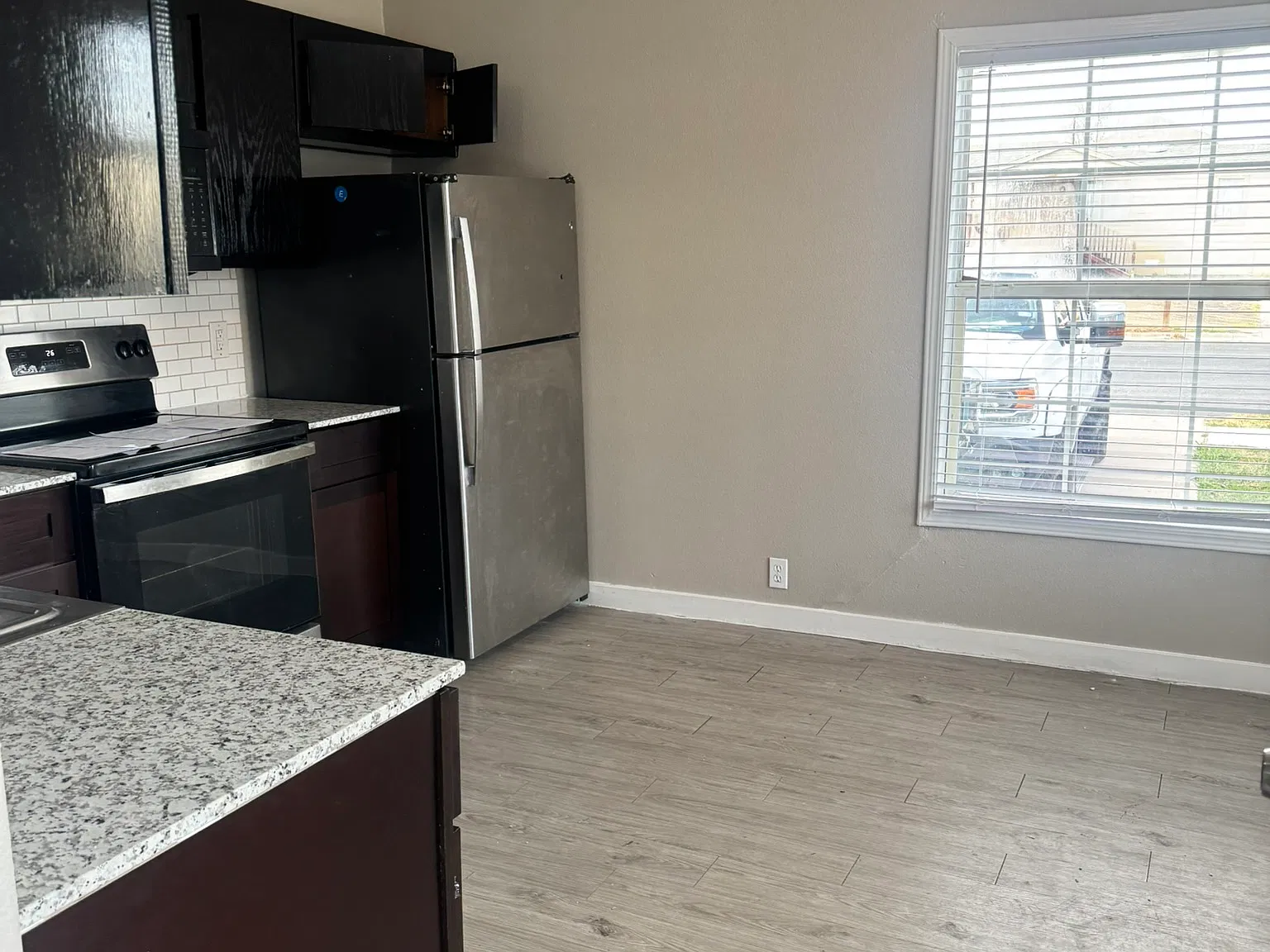 3 bed, 1178 sqft, $1,600 — Photo 1