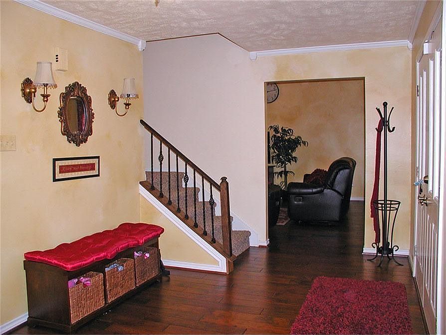 2nd image of 3902 Cedar Forest Dr