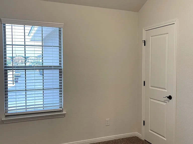 2222 Sandlewood Cv #101 — Photo 16