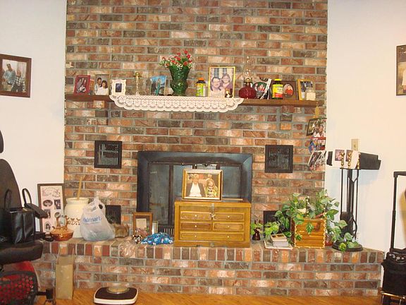 3rd image of 10938 Joliet Ln