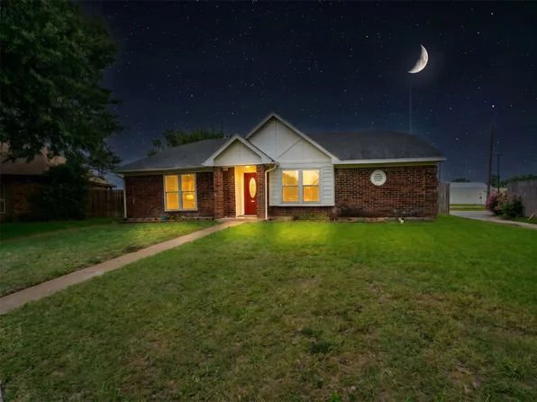2534 Limestone Ln, Garland, TX 75040