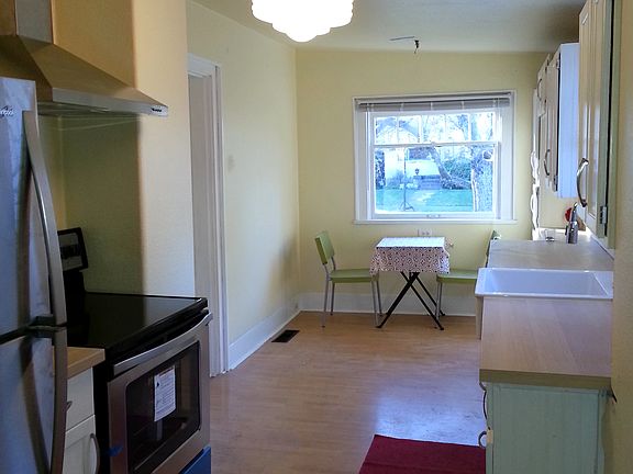Spacious Kitchen