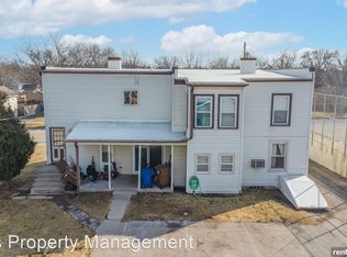 808 1st St #1, Menasha, WI 54952