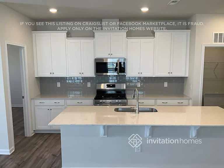 113 Watrous Way — Photo 9