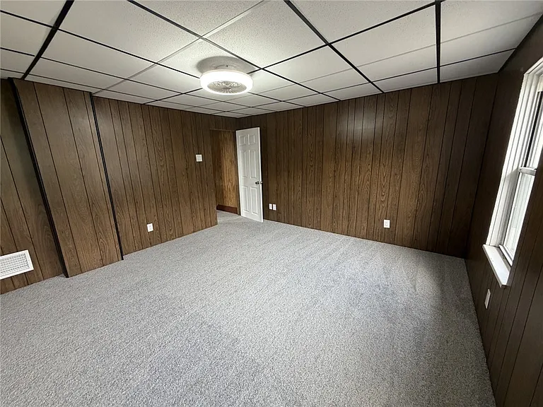 1154 Eisenhower Dr — Photo 33