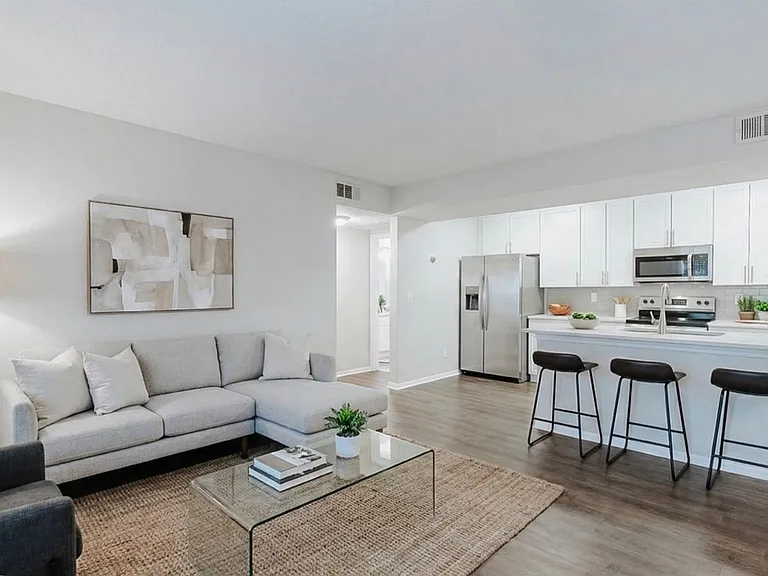 Live Easy. Live Elevated. Live 2100 Defoors. — Photo 47