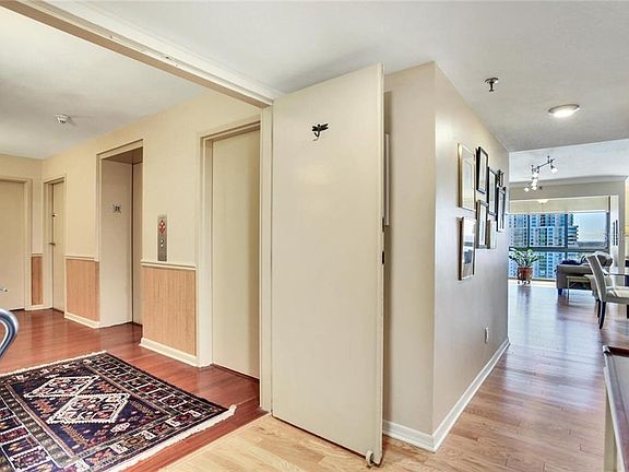2nd image of 3301 Bayshore Blvd Unit 2110A