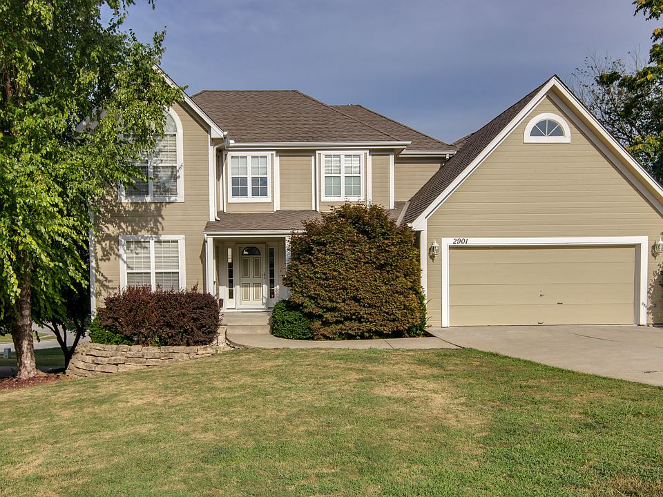 1st image of 2901 S Victoria Lane Dr
