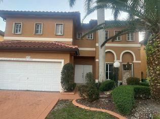 2614 NE 41st Rd, Homestead, FL 33033