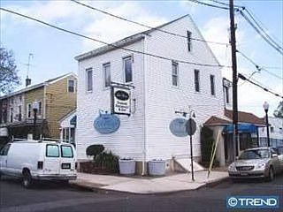 2nd image of 140 Washington St