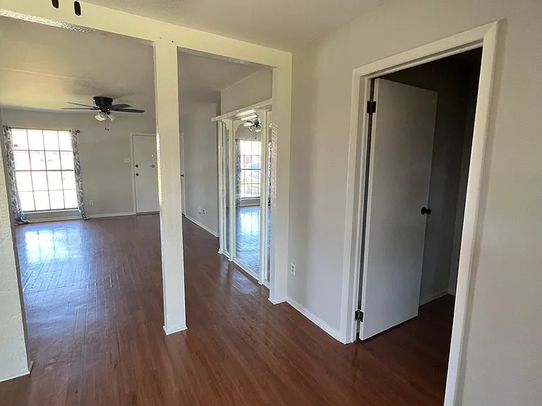 115 Seattle St — Photo 4