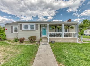 1605 Blackmore St, Kingsport, TN 37665