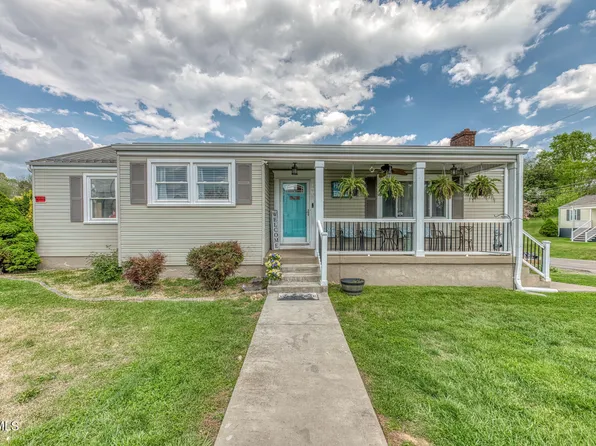 1605 Blackmore St, Kingsport, TN 37665