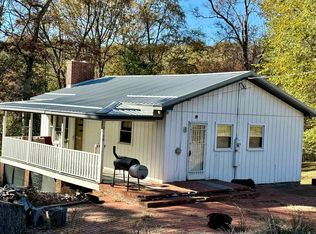 2268 Gladesboro Rd, Hillsville, VA 24343