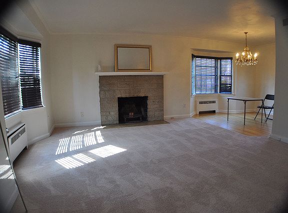 4th image of 904 N Dawes Ave