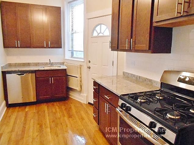 1st image of 1603 W Berteau Ave #3D