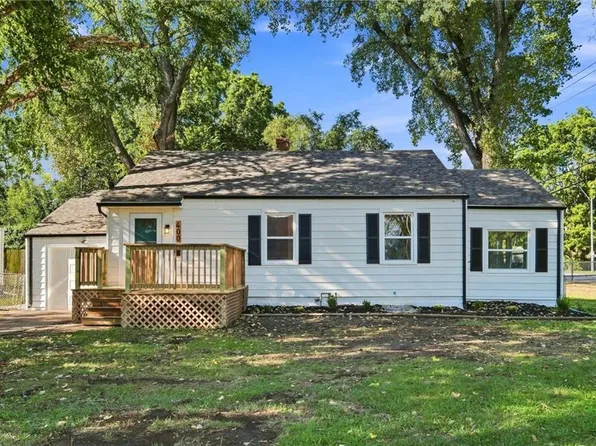 400 W 86th Ter, Kansas City, MO 64114
