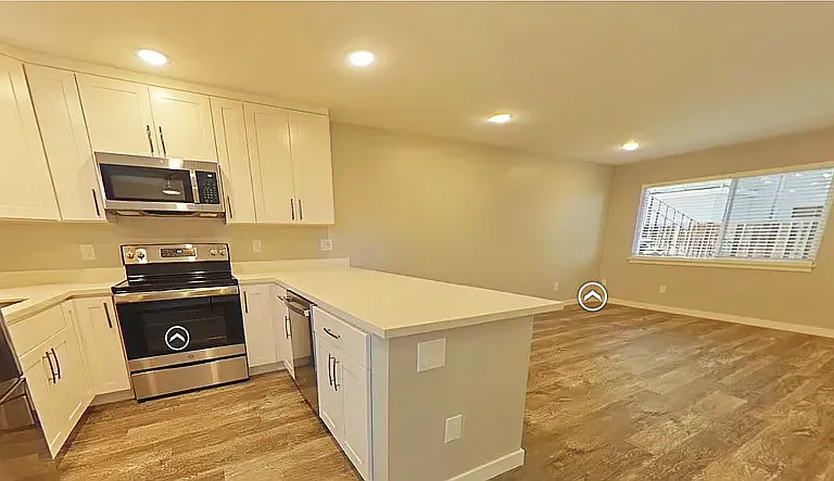 4180 Byron St #4180B — Photo 2