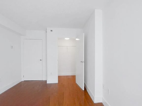4th image of 15 W 116th St #2A