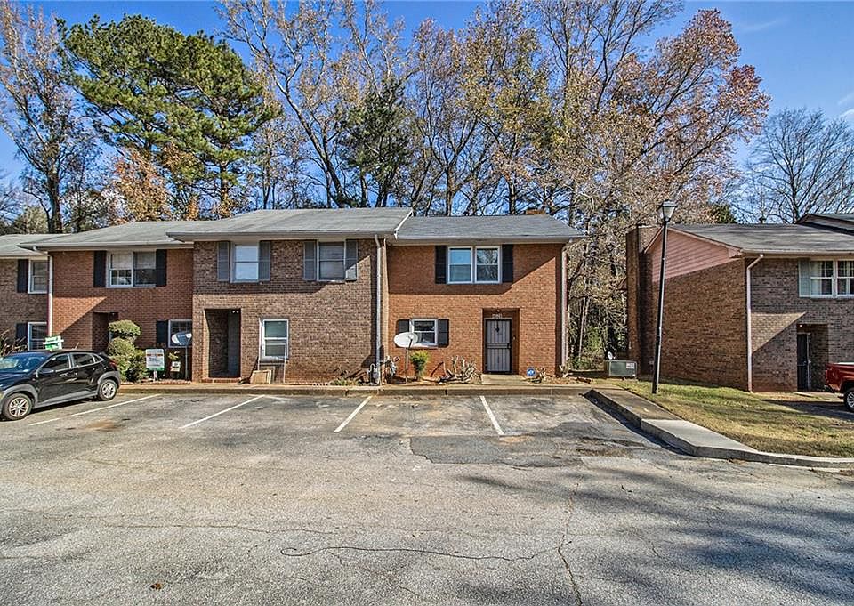 1st image of 4526 Golf Vista Cir