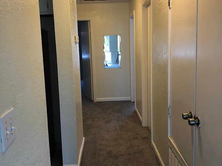 36 Silcreek Dr — Photo 7