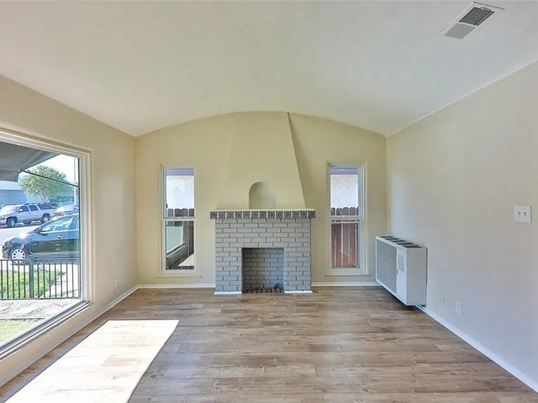 5828 Lime Ave #1 — Photo 7