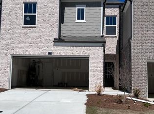 970 Sunny Lake Dr, Lawrenceville, GA 30043