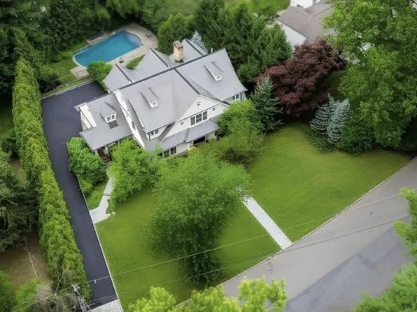 281 Long Hill Dr, Millburn Twp., NJ 07078