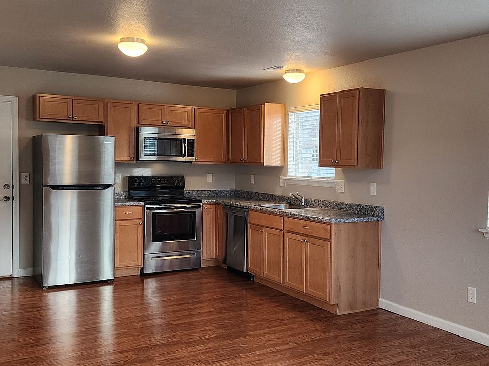 1st image of 1724 Hampton S #201