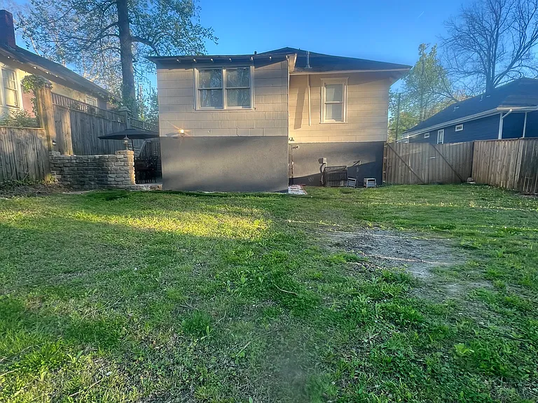 1843 Lakewood Ave SE — Photo 40