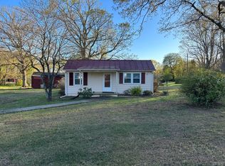 286 Dixie Airport Rd, Madison Heights, VA 24572