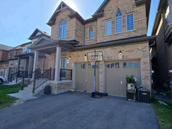 30 Spinland St, Caledon, ON L7C 4K4
