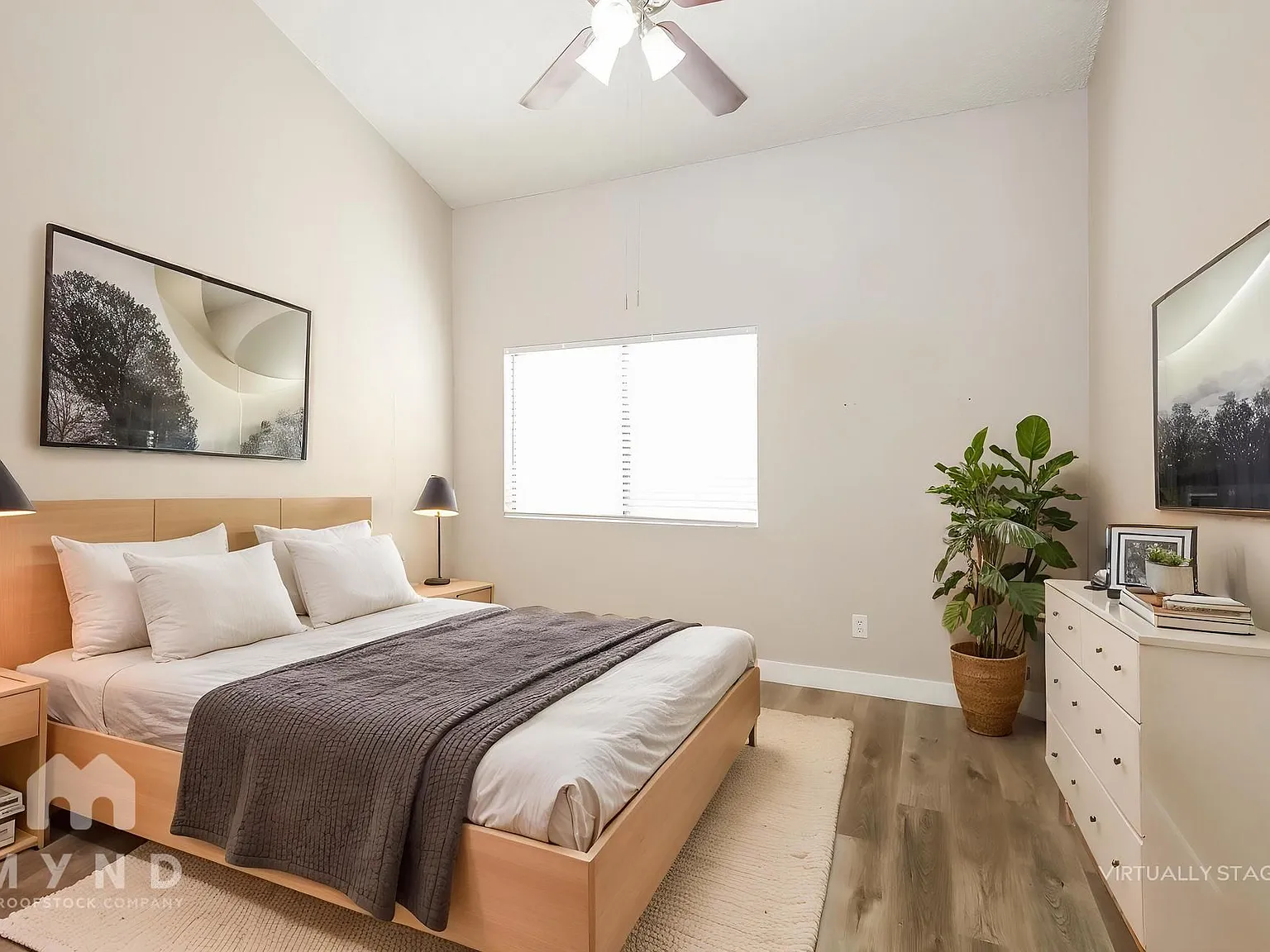 3 bed, 2.0 bath, 1347 sqft, $2,050 — Photo 4