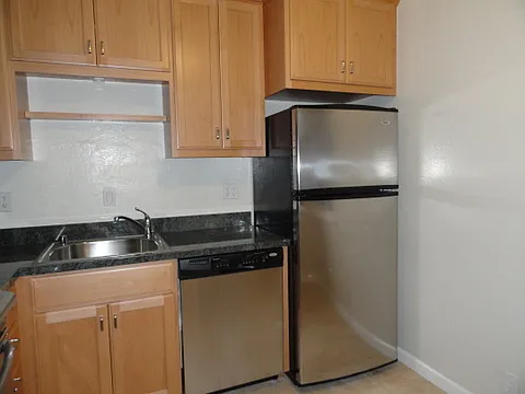 212 Belle Ave #1 — Photo 4