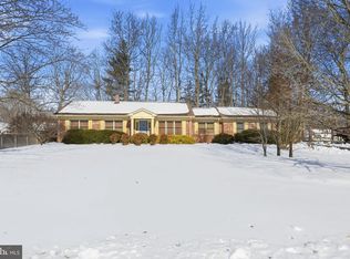 922 Sugar Pine Dr, Bear, DE 19701