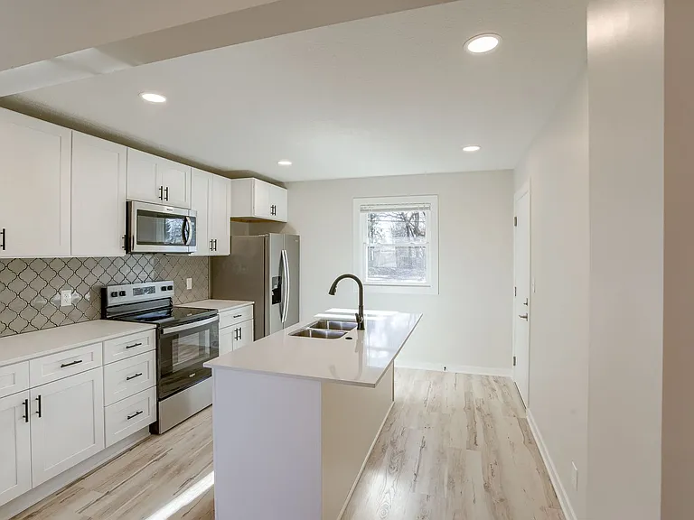 12455 Weir St — Photo 10