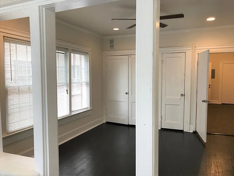 669 Boulevard NE — Photo 1
