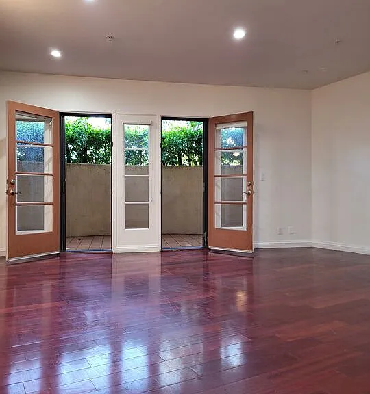235 S Gale Dr #101 — Photo 4