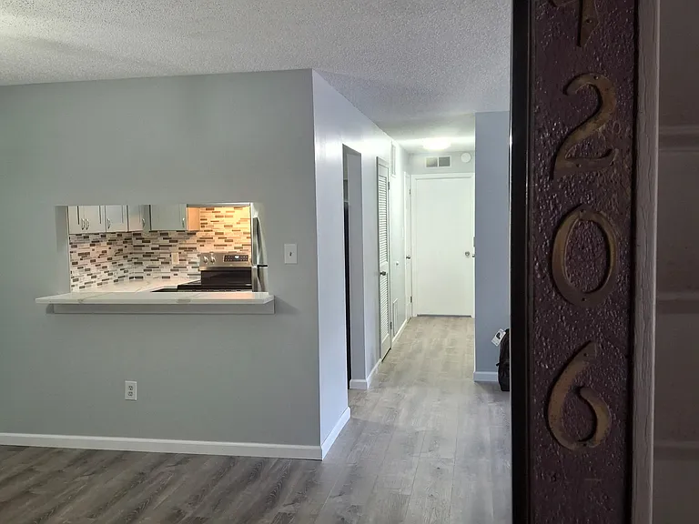 4206A Aberdeen Dr — Photo 9