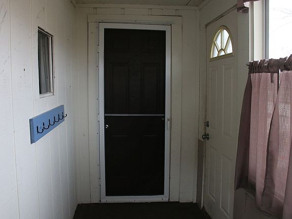 4th image of 524 N Market St