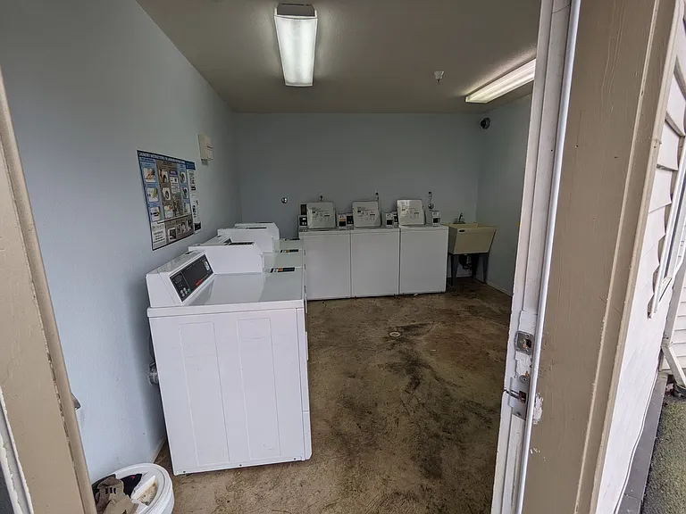 1765 SW Tamarack St — Photo 30