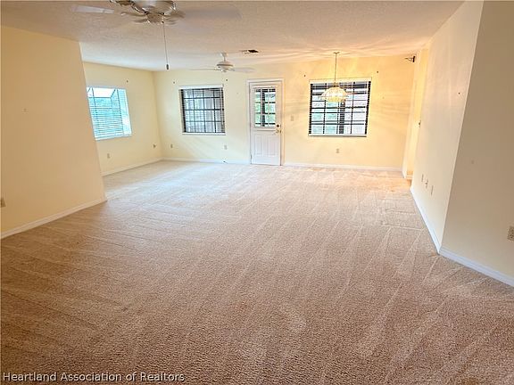 4th image of 1241 Shamrock Dr