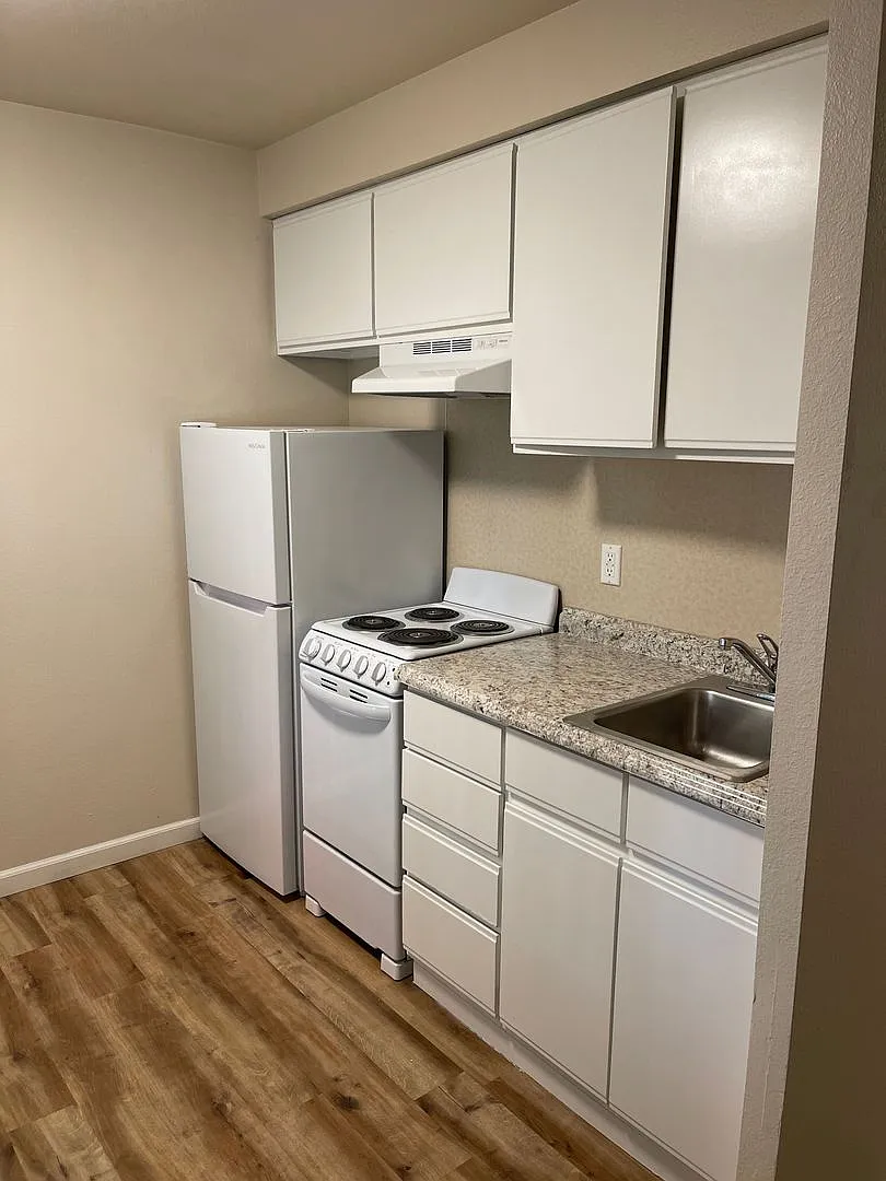 Building Photo - First Hill Apartments