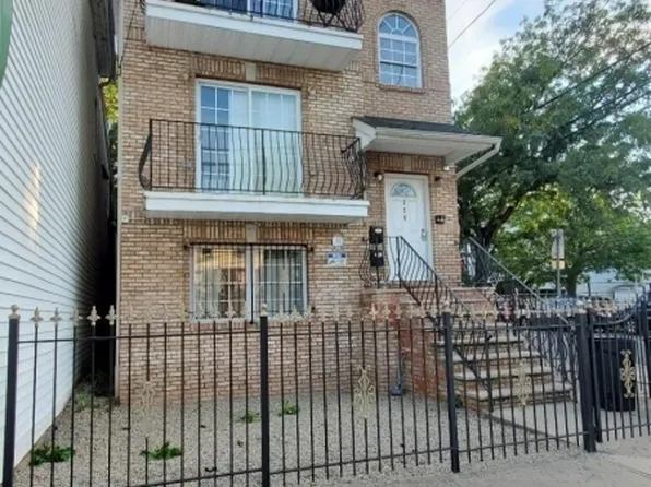 226 12th Ave, Newark City, NJ 07107
