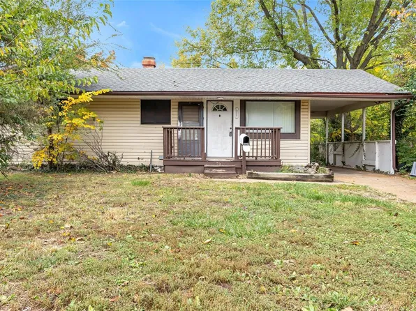 10881 Spring Garden Dr, Saint Louis, MO 63137