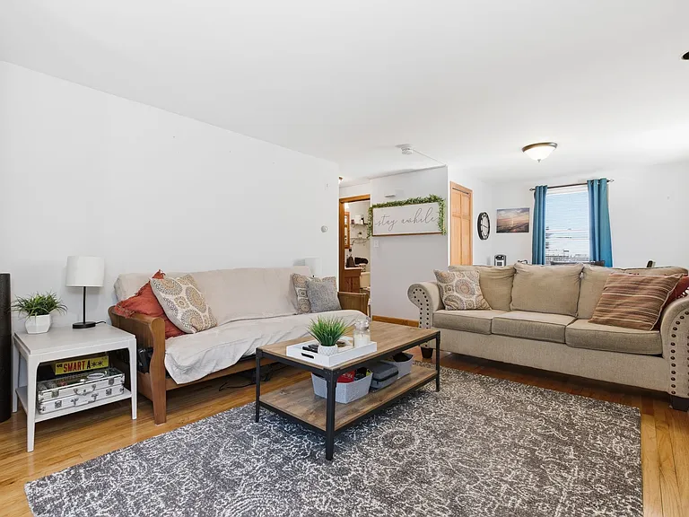 26 Saint Martin St #B — Photo 6
